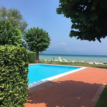 Lugana 17 Apartman Sirmione Kültér fotó