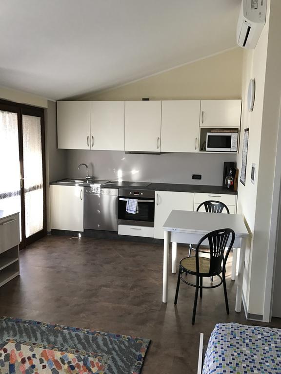 Lugana 17 Apartman Sirmione Kültér fotó