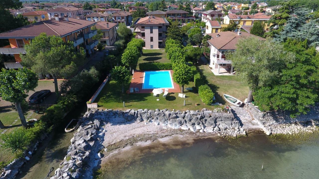 Lugana 17 Apartman Sirmione Kültér fotó