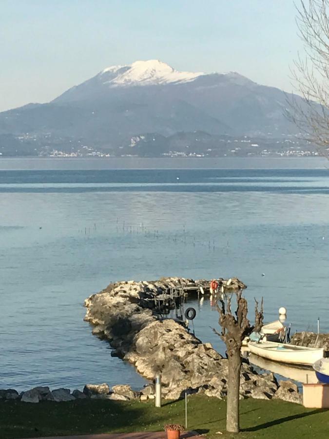 Lugana 17 Apartman Sirmione Kültér fotó