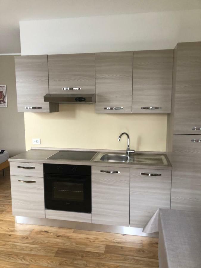 Lugana 17 Apartman Sirmione Kültér fotó