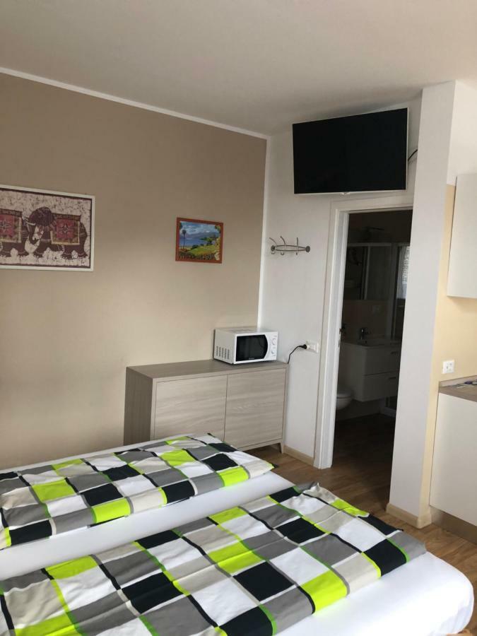 Lugana 17 Apartman Sirmione Kültér fotó